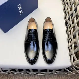 Dior Derby Shoes|Formal leather shoes with leather sole|Crafted with open-edge pearl