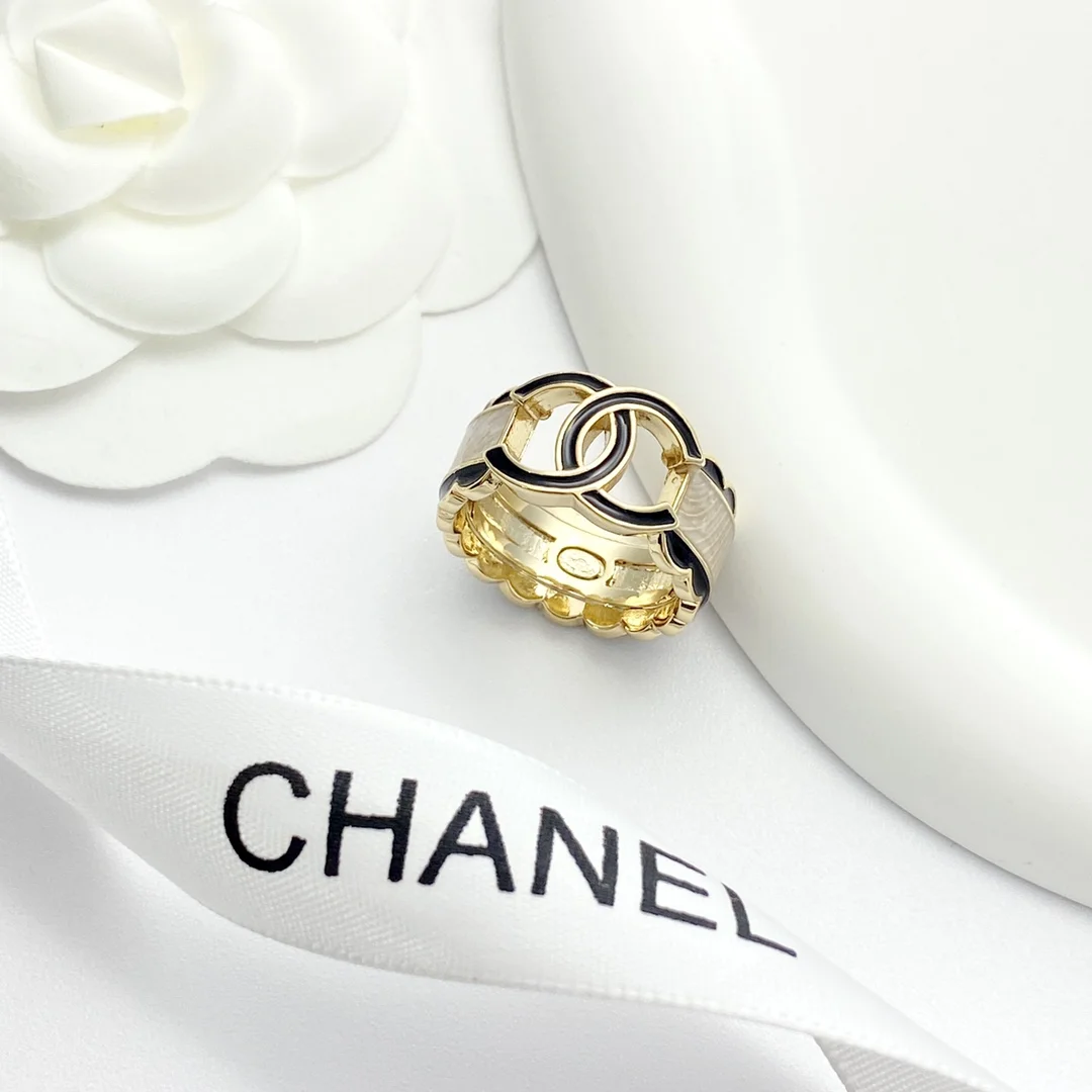 Chanel ring