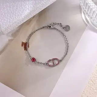 Dior set new models are on sale at the counter. They are so beautiful