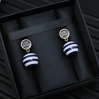 miumiu new navy style pearl earrings