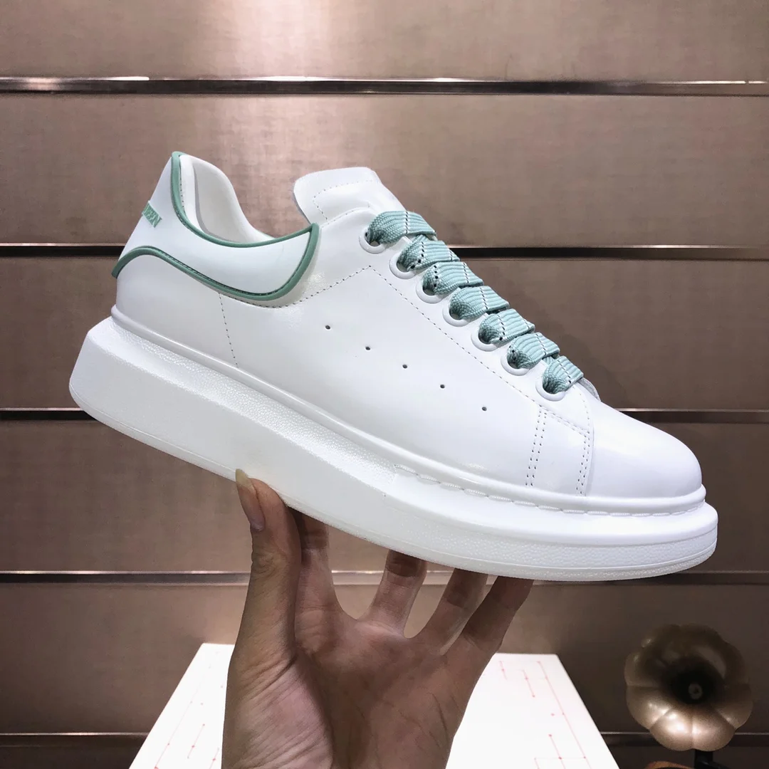 McQueen couple thick-soled series white shoes