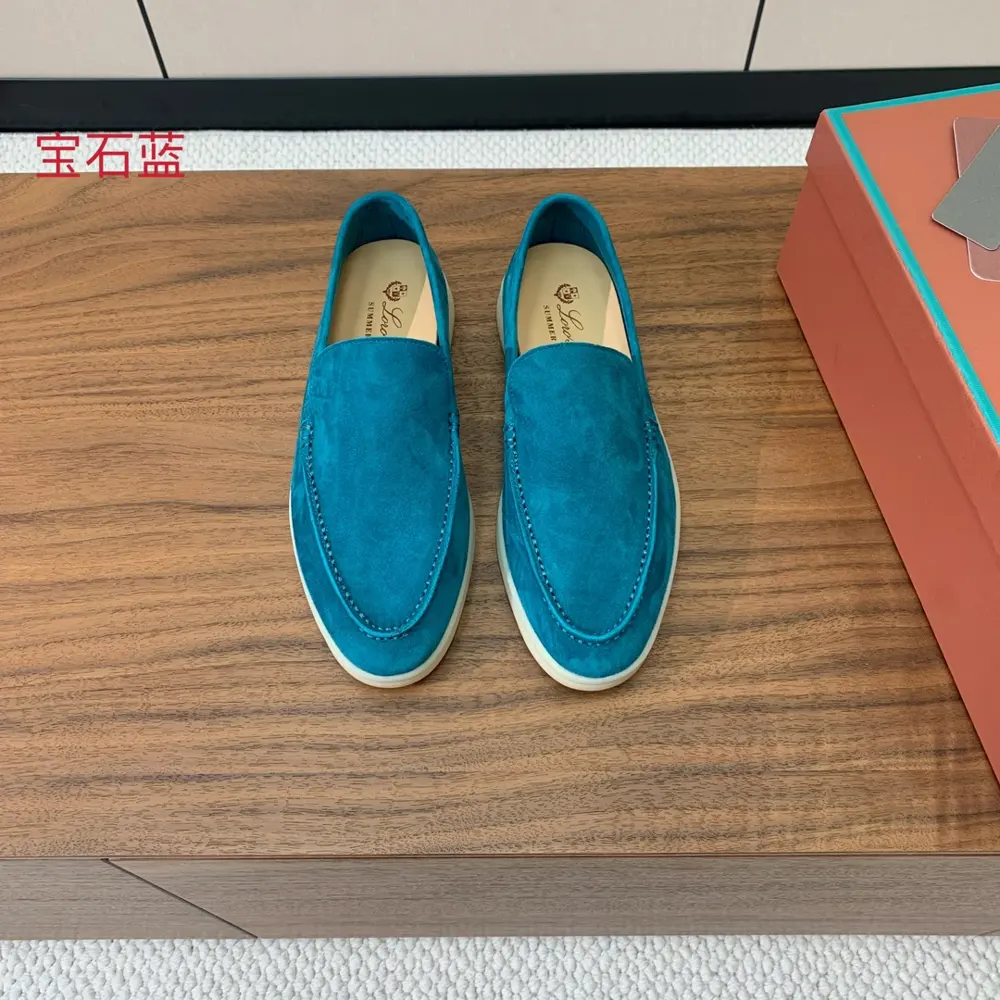 Loro piana smooth loafers. Italian top-grade cashmere is retro