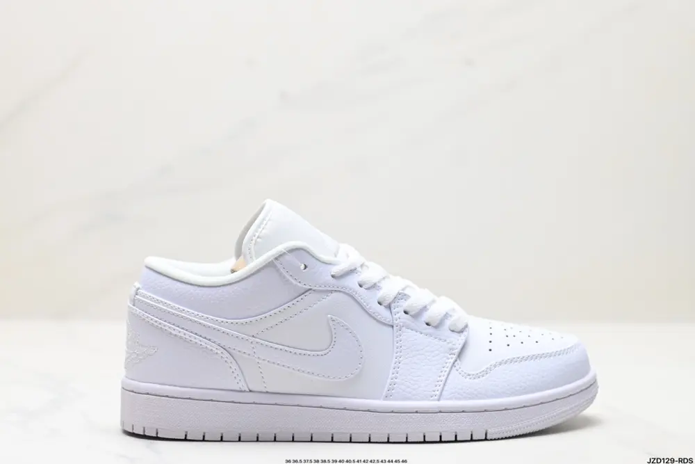 Nike Air Jordan 1 Low Sneakers 553558