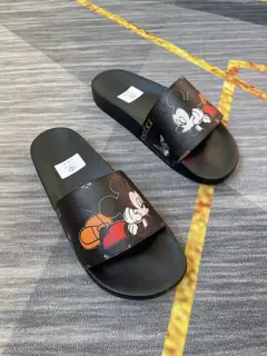 Gucci couple flip flops