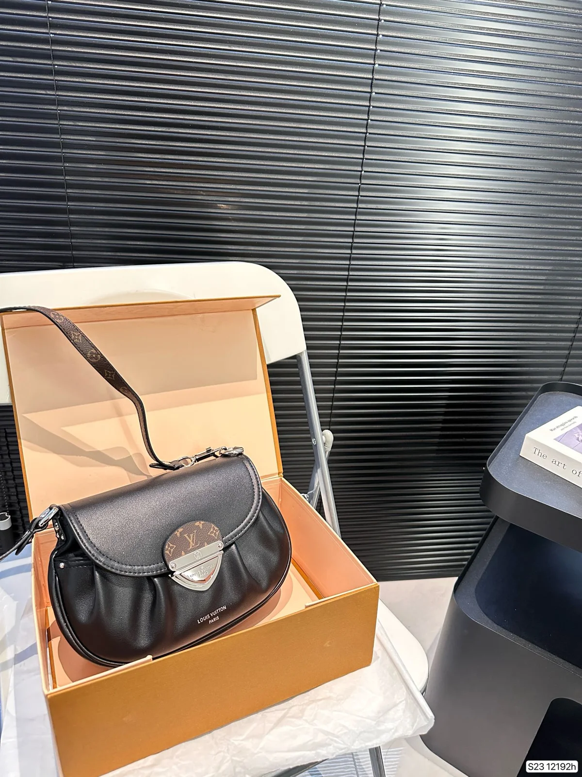 Louis Vuitton Crossbody 12192H