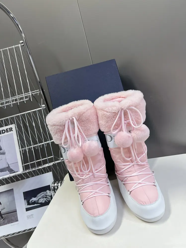 Dior autumn and winter new down boots ski boots This ski boot is very popular this year