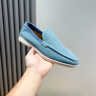 Loro piana couple style-new moccasin shoes. The water-repellent velvet upper is matched