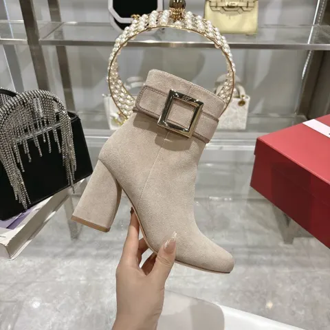 Roger Vivier’s new high-heeled bare boots are here. They are really here. The RV classic