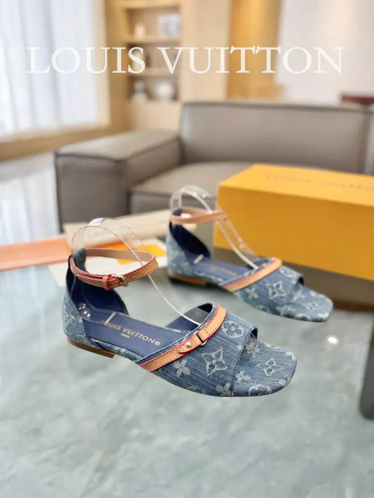 Louis Vuitton hollow sandals/ballet shoes