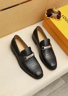 Louis Vuitton casual leather shoes