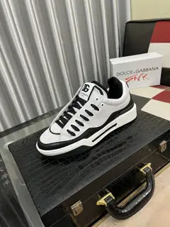 DOLCE & GABBANA high-end men’s sports and casual shoes. Original goods from top counters