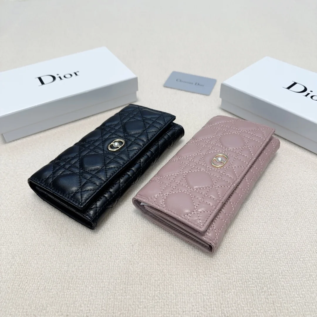 Dior Wallet