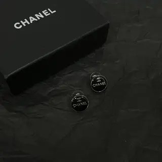 Chanel second-hand earrings