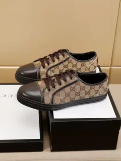 Gucci men’s low-top sneakers