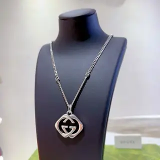 GucciThe latest Gucci necklace with a higher grade chain