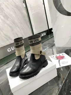 Dior’s latest autumn and winter runway model. Original 1:1. The biggest highlight of this