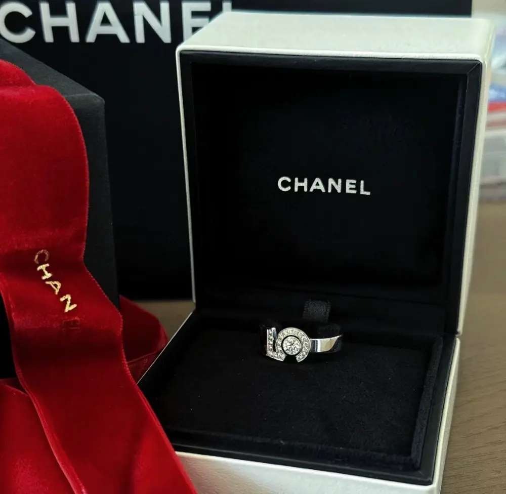Chanel N5 ring