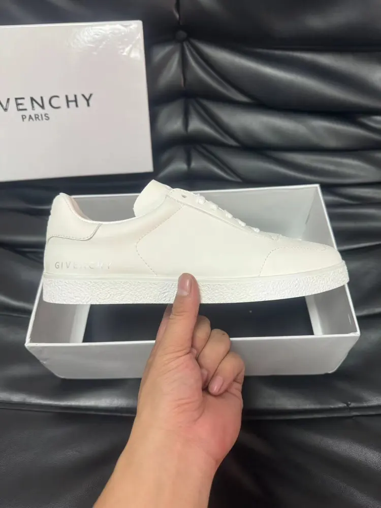 Givenchy casual sneakers