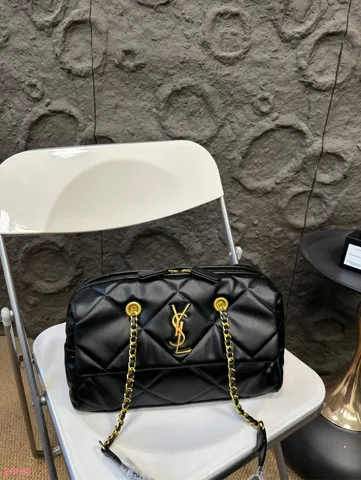 Yves Saint Laurent Shoulder Bag