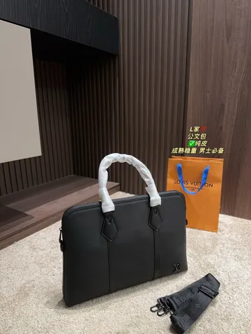 Louis Vuitton Crossbody