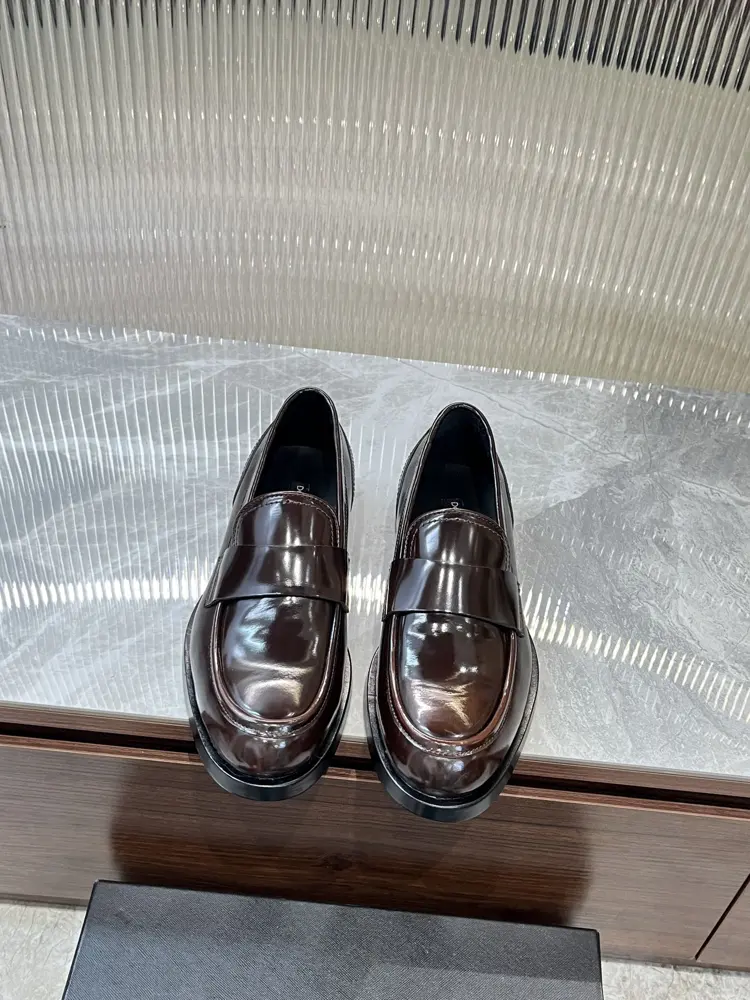 Dolce & Gabbana upper leather business casual men’s shoes loafers