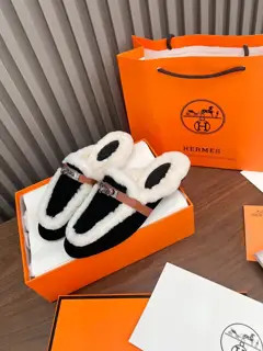Hermes Upper: Hermers original sheepskin Shoes