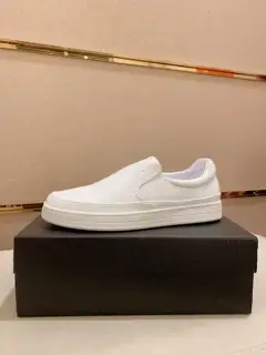 Prada casual fashion men’s shoes