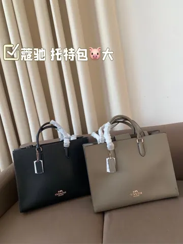 COACH Tote