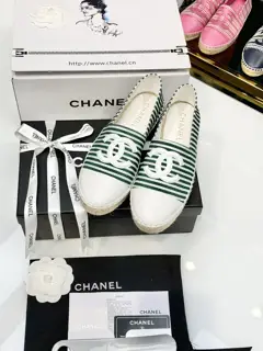 Chanel Navy Style Fisherman Shoes Top Edition The inner lining and foot pads