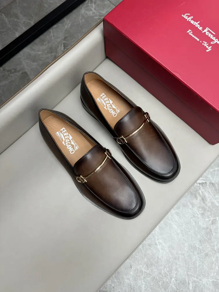 Salvatore Ferragamo men’s business casual leather shoes with leather soles|Imported suede