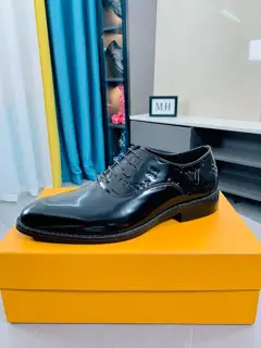 Louis Vuitton new open-edge pigskin shoes