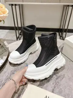 McQueen exclusive hit Heels