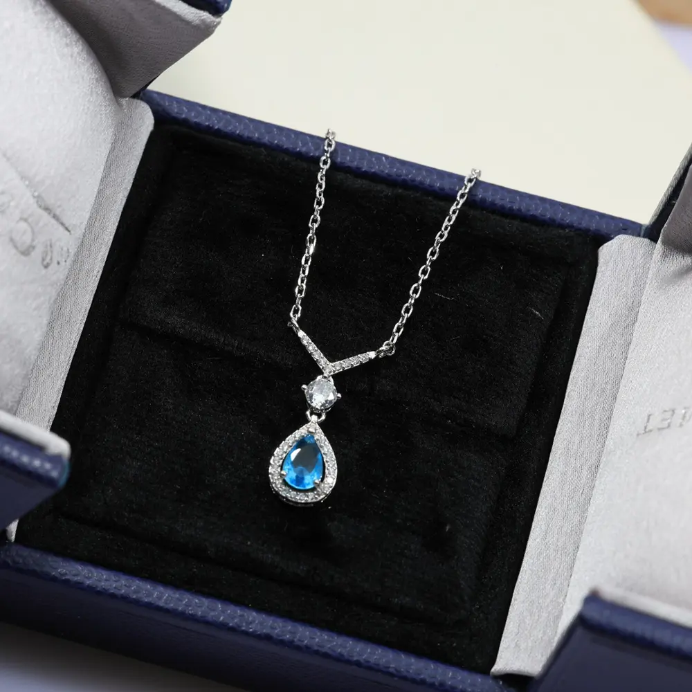 Chaumet Liens teardrop necklace
