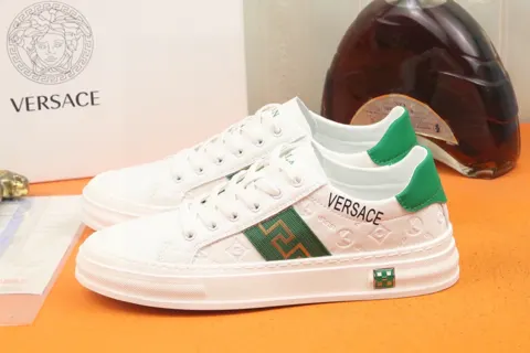 Versace casual fashion men’s shoes Four seasons hit Fashionable style