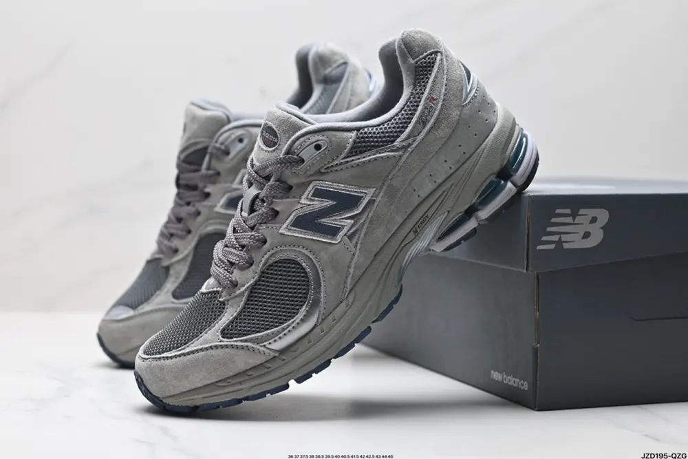 New Balance New Balance 2002R Retro Item Shoes ML2002RA