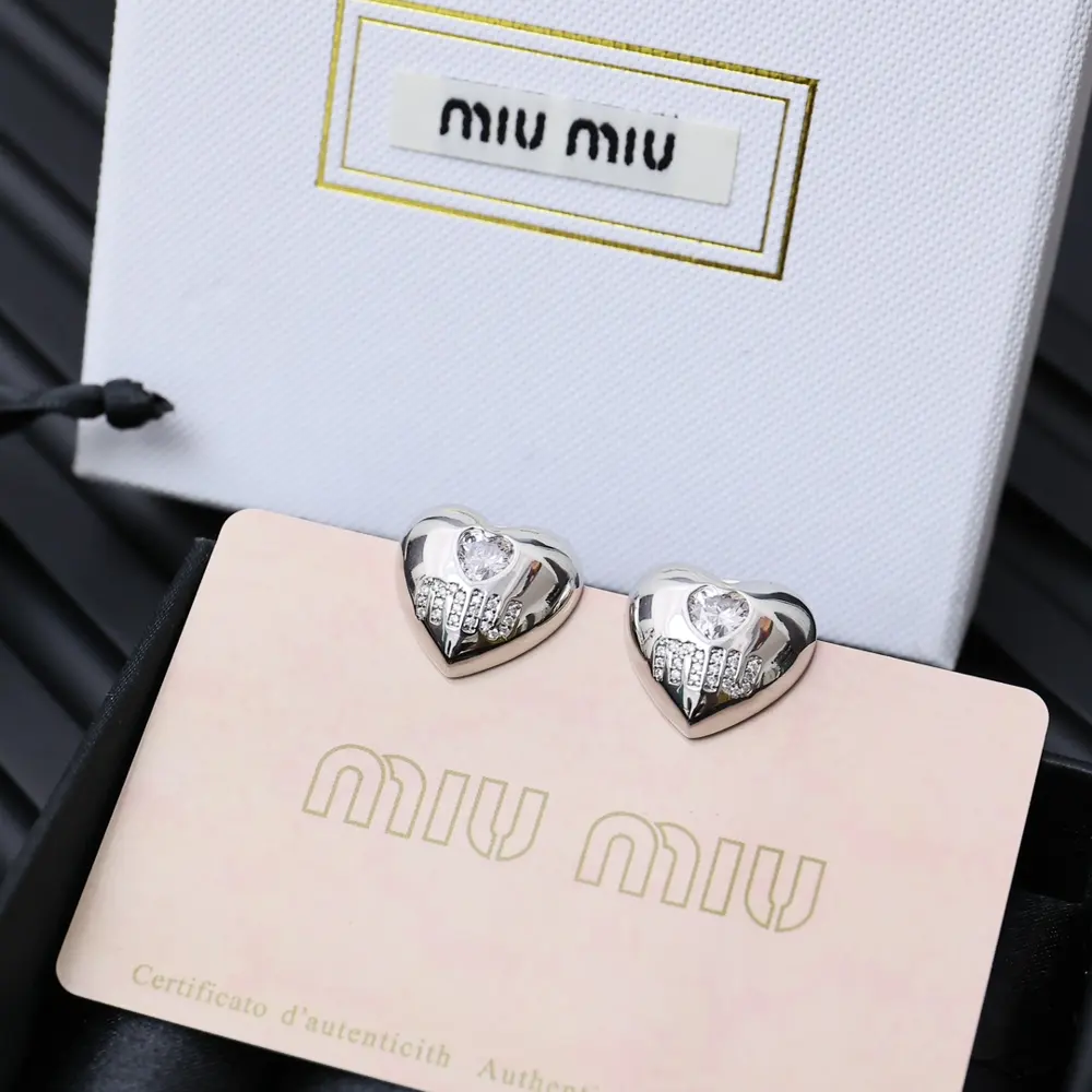miumiu classic heart earrings