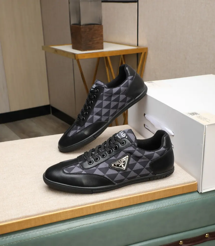 Prada casual shoes upper Italian imported first layer cowhide breathable leather lining @