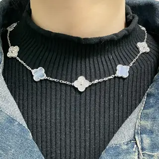 Van Cleef & Arpels natural purple chalcedony diamond ten-flower four-leaf clover necklace