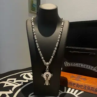 Chrome Hearts Classic Retro Multi-element Cross Flower Ball Necklace Cross Horseshoe Pendant
