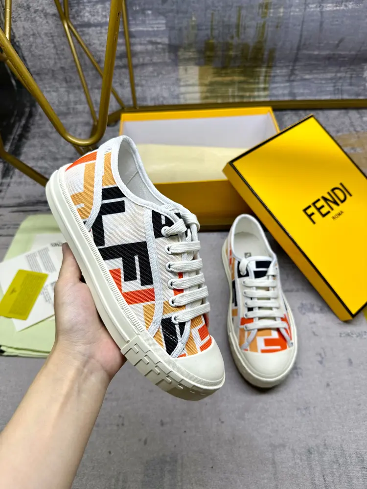 Fendi’s latest couple canvas shoes