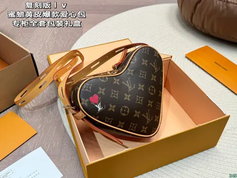 Louis Vuitton OnTheGo
