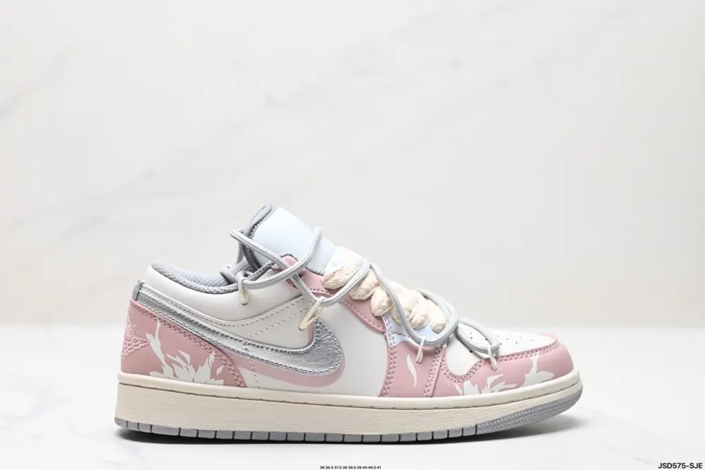 Nike Air Jordan 1 Low AJ1 low-top casual sneakers with official color matching 553558
