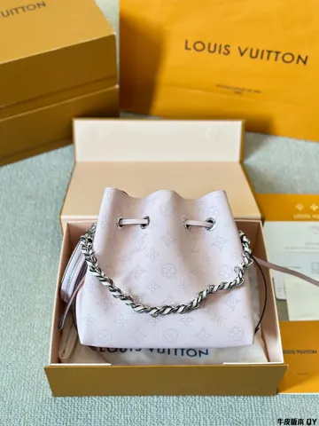 Louis Vuitton Bella