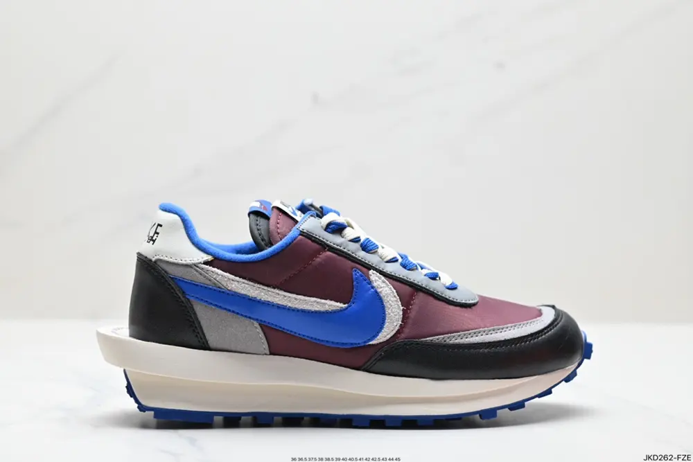 Japanese deconstruction aesthetics SACAI joint × NIKE LDV Waffle overlapping design Sneakers CN8898-002