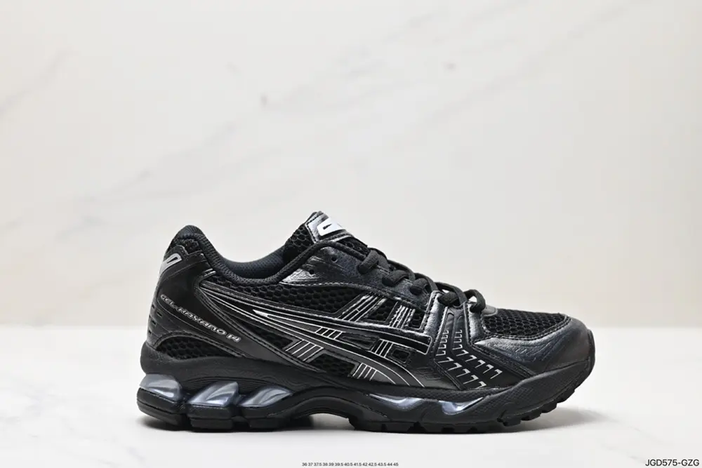ASICS breathable mesh upper with some synthetic leather material uses the new AHAR+ rubber 1201A019-101