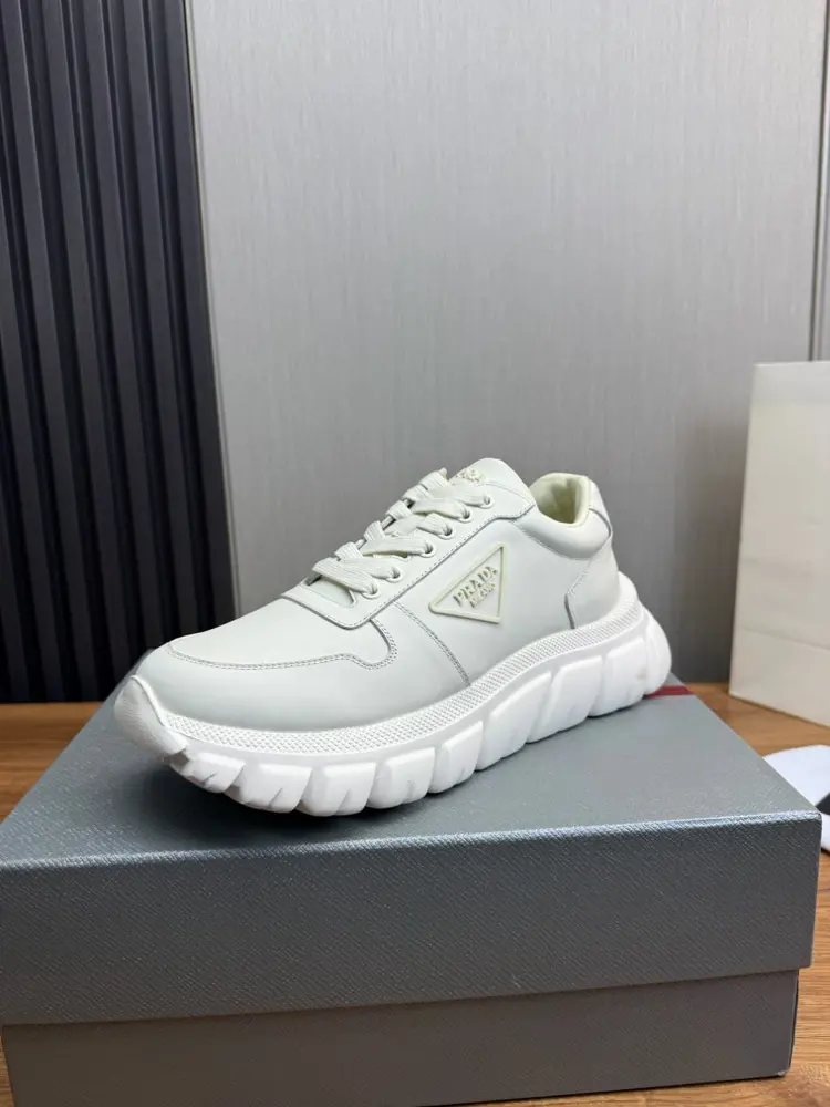 Prada casual sports shoes imported original cowhide stitching imported mesh