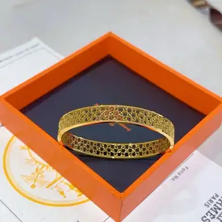 V gold high-end customization