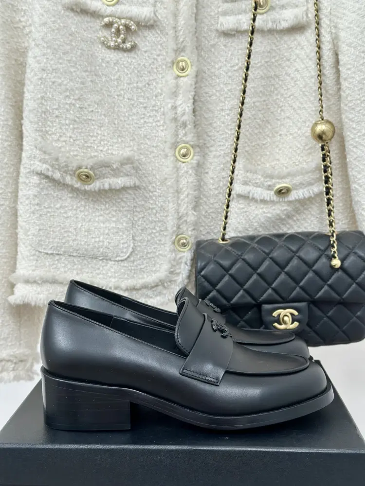 Chanel classic color matching double C Shoes