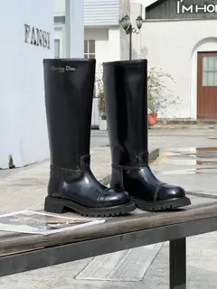Dior boots are the most worth buying boots this year