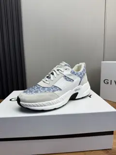 Givenchy men’s thick-soled height-enhancing casual sports shoes